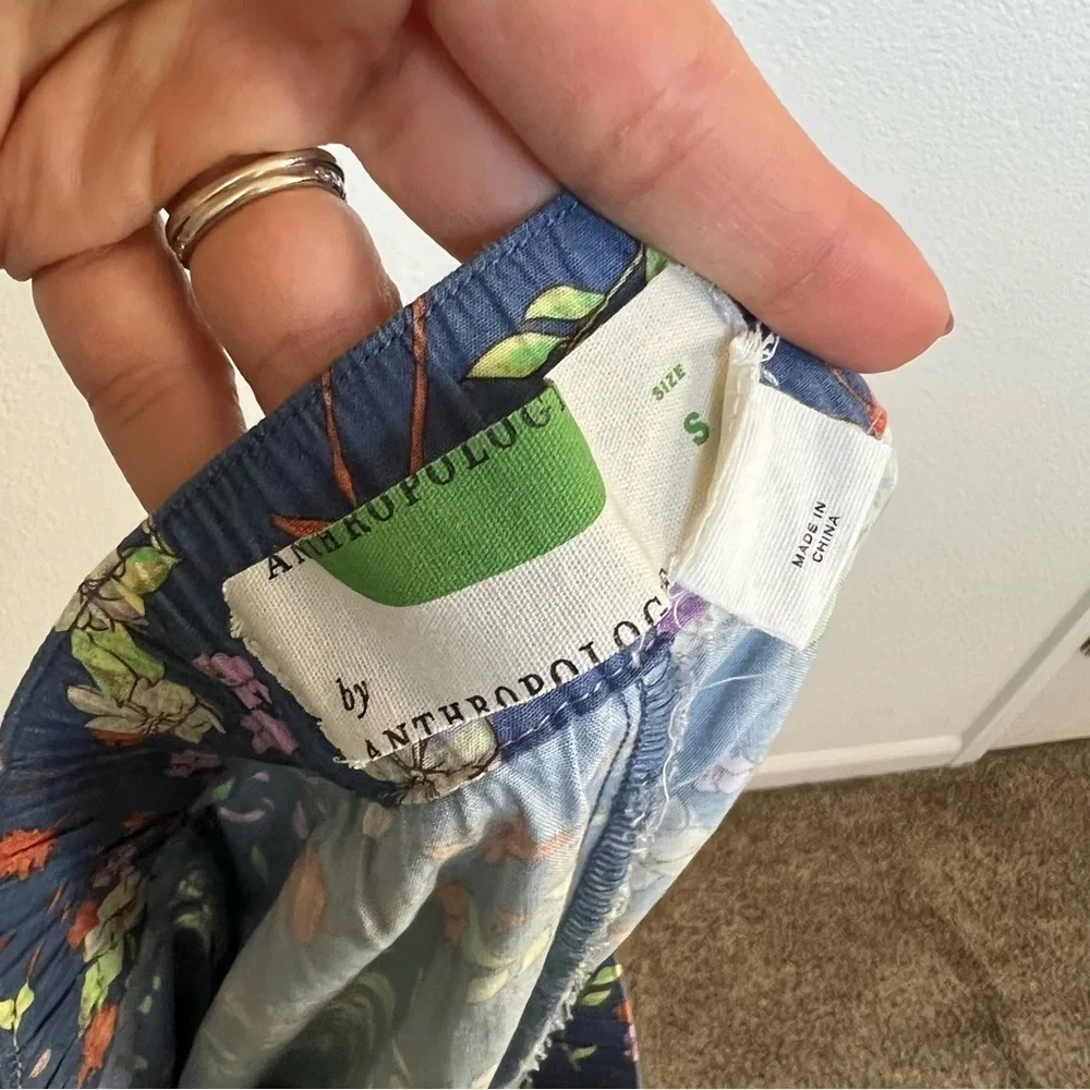 Anthropologie- Blossoming Bermuda Floral High Rise Shorts- Small